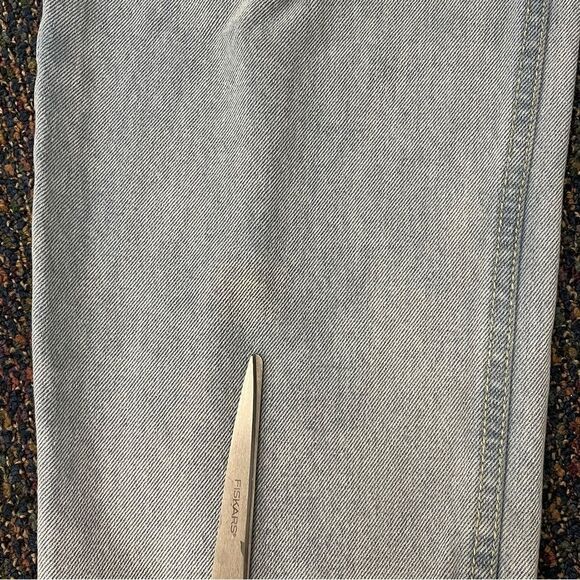 Dance & Marvel Denim Jeans Light Wash Distressed Loose Fit Women’s Size Small - Picture 10 of 10